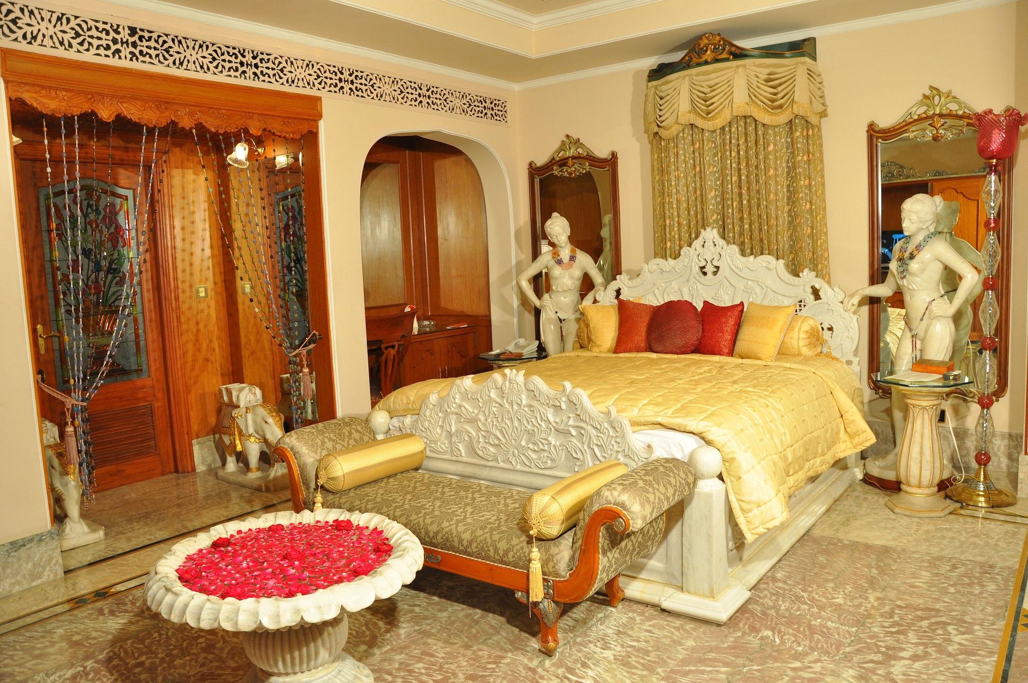 Shiv Vilas Resort Jaipur Eksteriør billede